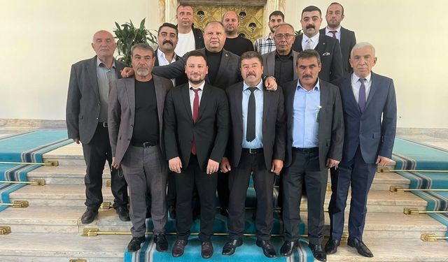 Öztürk, TBMM’de Kırıkkaleli Hemşehrilerini Ağırladı