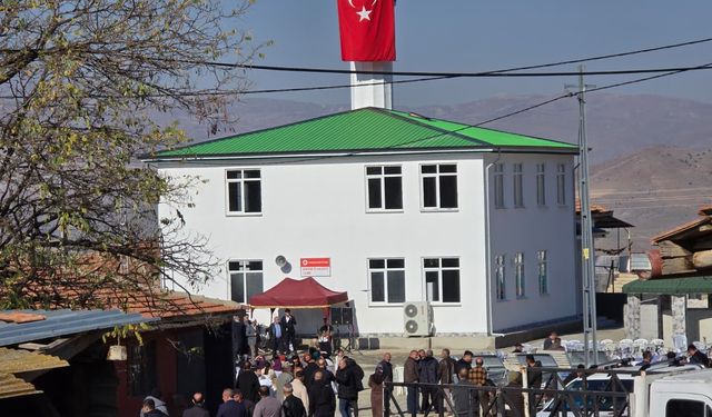 Mahmutlar Köyü Camii Törenle Hizmete Açıldı