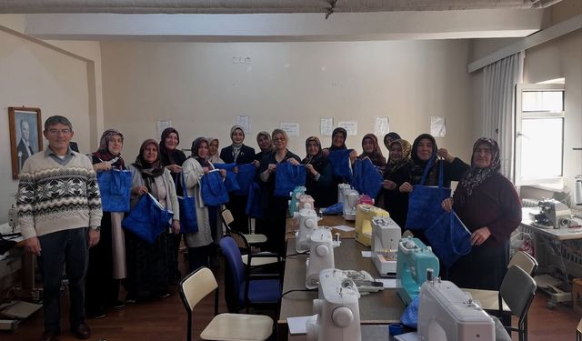Çelebi’de Kursiyerler Dikiş Teknikleri Öğrendi