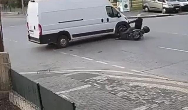 Hızla Giden Otomobil, Kamyonun Arkasına Böyle Girdi