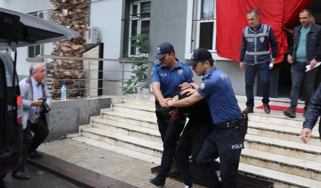 Anne, 2 Yaşındaki Çocuğunu Darp Etti