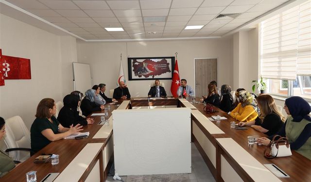 Sağlıklı Doğum İçin Tüm Ekip Tek Yürek Oldu