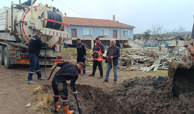 İl Özel İdaresi Köylerde Arızaları Gideriyor