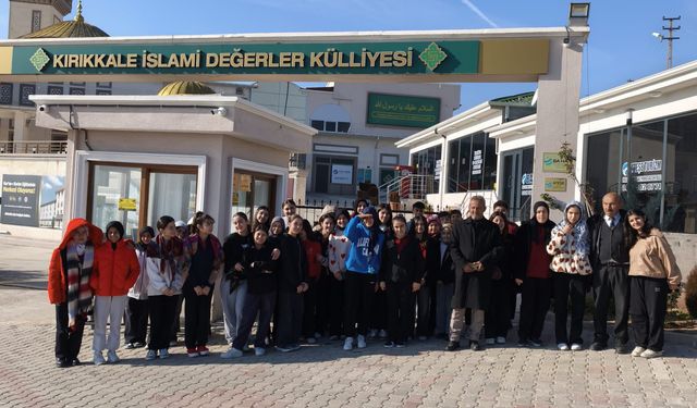 Öğrenciler Manevi Değerlerle Buluştu