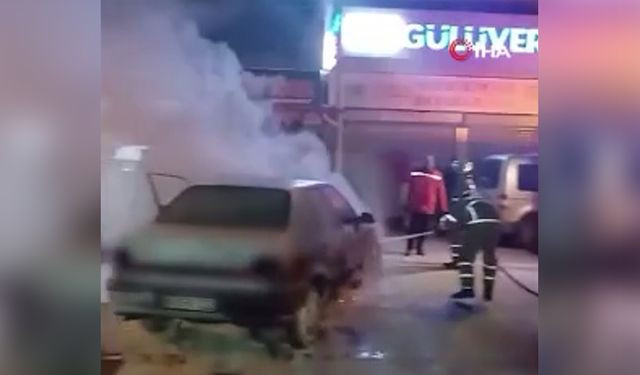 Kırıkkale'de Park Halindeki Otomobil Yandı
