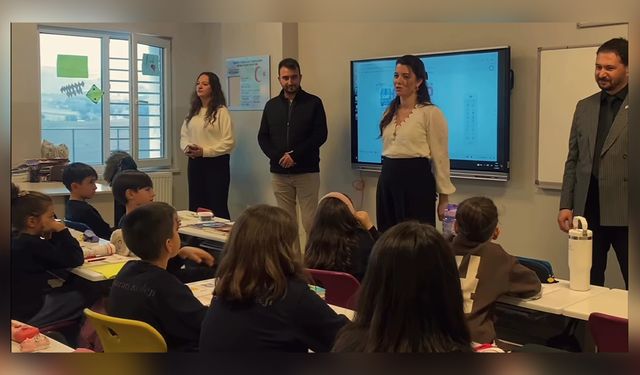 Şermin Yaşar Başaran Koleji’nde Öğrencilerle Buluştu