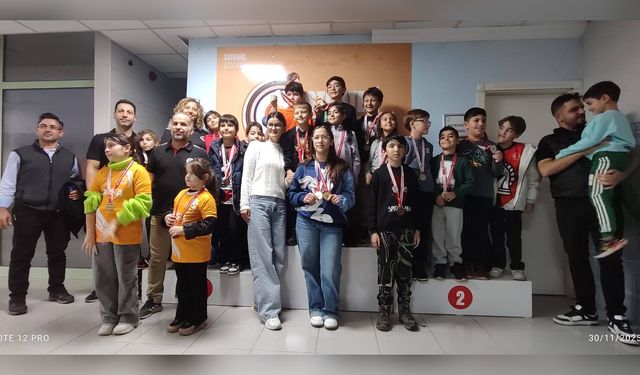 Satranç Turnuvasında Ödüller Sahiplerini Buldu