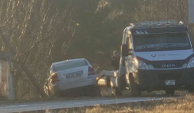 Bahşılı’da Bitmeyen Yolda Buzlanma Kazaya Yol Açtı