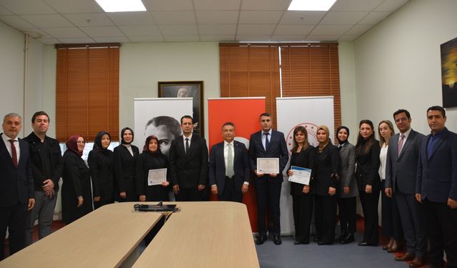 STEM Etiketi Alan Okullara Sertifikaları Takdim Edildi