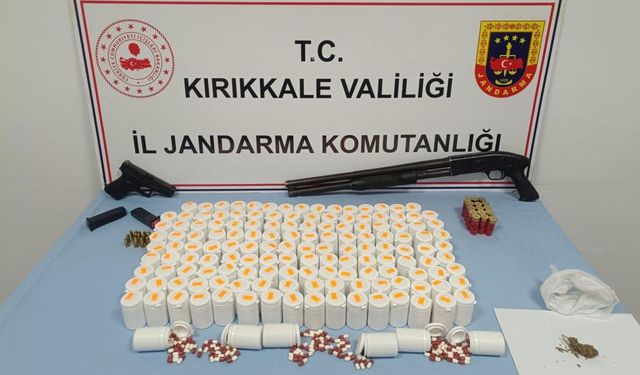 Keskin’de Eve Operasyon: Binlerce Hap Bulundu