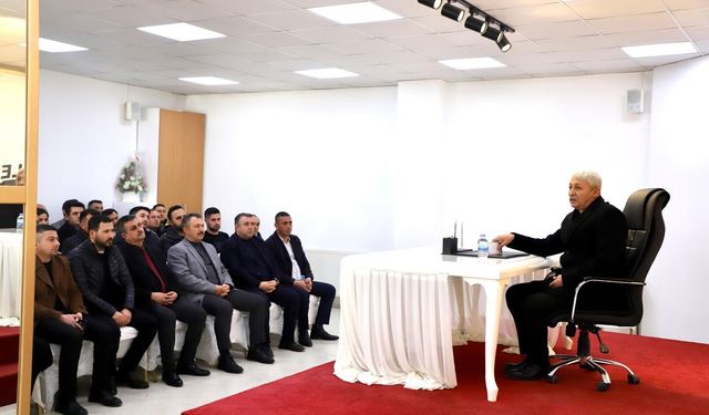 Başkan Vekili Demirdirek Personelle Buluştu