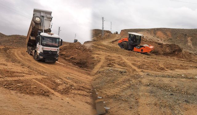 Karaaahmetli Köyü’nde Çamurdan Geçilmeyen Yollar Kumlandı