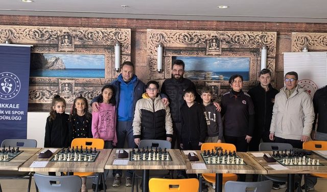 82 Sporcu UKD Satranç Turnuvasında Buluştu