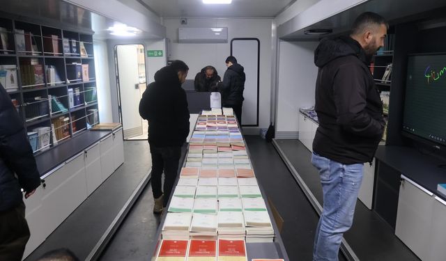 TTK Mobil Kitap Satış Aracı Kırıkkale’de Okurlarla Buluştu