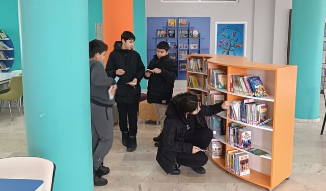 Çelebi Halk Kütüphanesi Öğrencileri Ağırladı