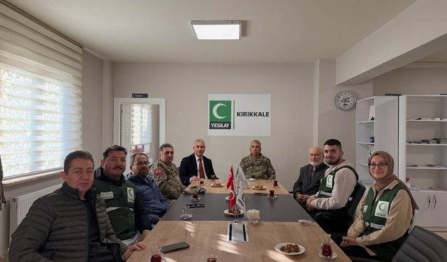 TSK Komutanlarından Yeşilay Kırıkkale Şubesine Ziyaret