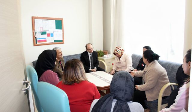 Başhekim Varol’dan Kardiyoloji Servisi’ne Ziyaret