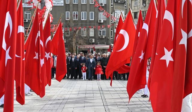 Öğrencilere Bayrak Sevgisi Aşılanacak