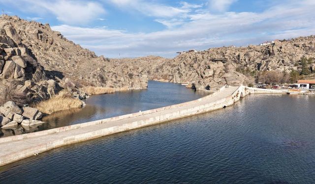 Kızılırmak Vadisinde Selçuklu'dan Kalan Miras: Çeşnigir Köprüsü