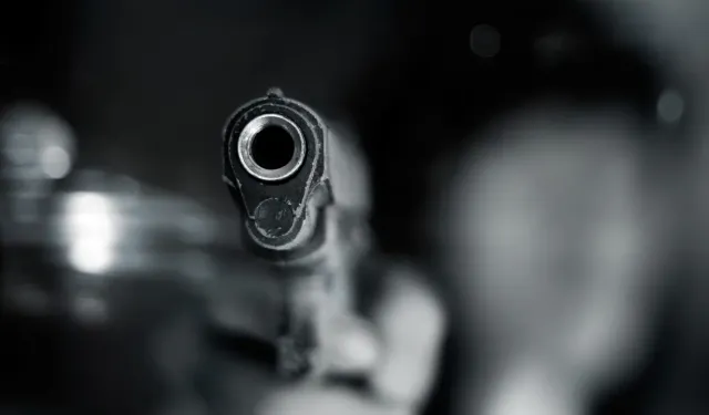 Adliyede Şok Olay: Savcı Kadın Hakimi Silahla Vurdu