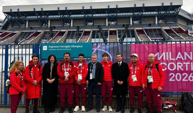 Bakan Bak, İtalya'da Milli Sporcuları Ziyaret Etti