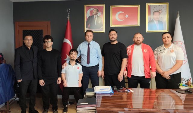 Kırıkkale’nin Şampiyon Sporcuları İl Müdürlüğünde Ağırladı