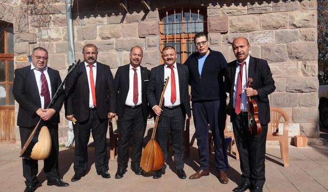 Çerikli’de Türkü Geleneği Tarihi Mekânda Yaşatıldı