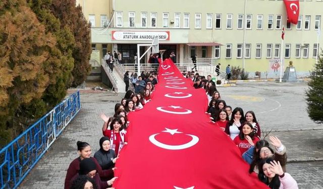 150 Metrelik Bayrakla Birlik Mesajı