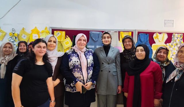 Kursiyerlerden El Emeği Sergisi