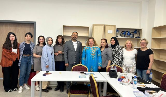 Kazaz Kursiyerlerinden Duygulandıran Jest
