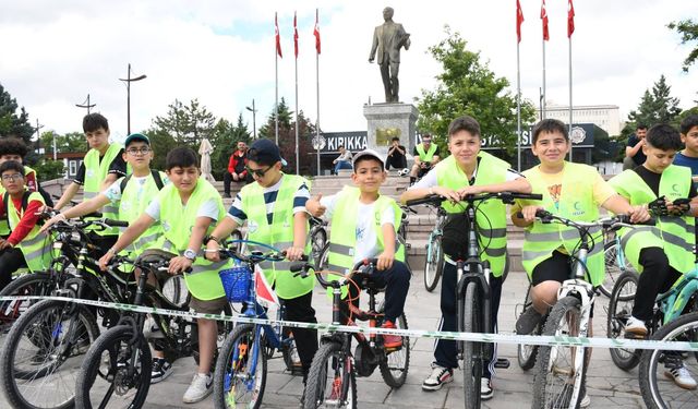 Kırıkkale'de Pedallar Sağlıklı Yaşam İçin Çevrildi