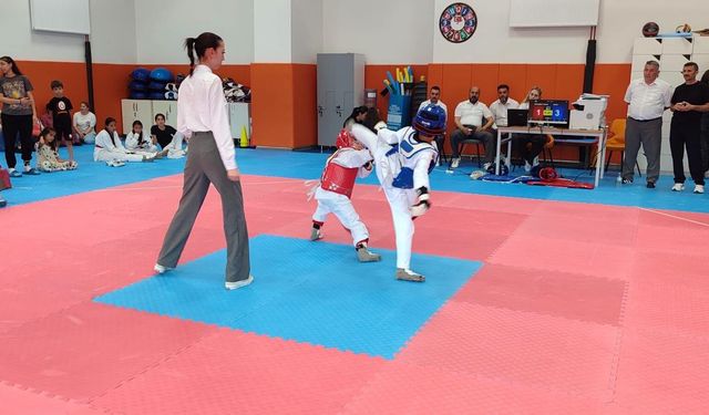 Minik Tekvandocular İl Seçmelerinde Ter Döktü