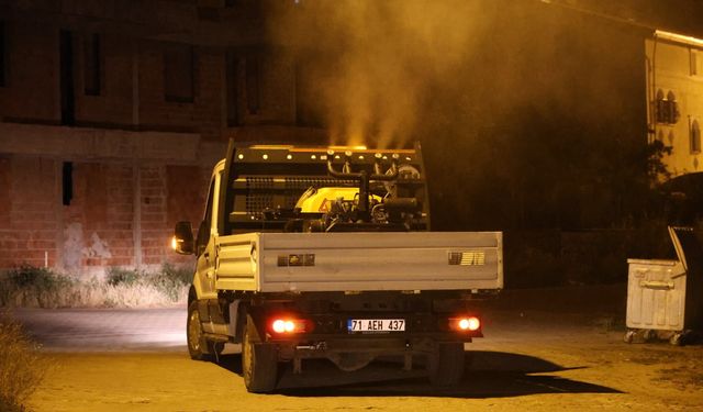 Kırıkkale’de Sivrisinek ve Haşerelere Karşı Gece Mesaisi