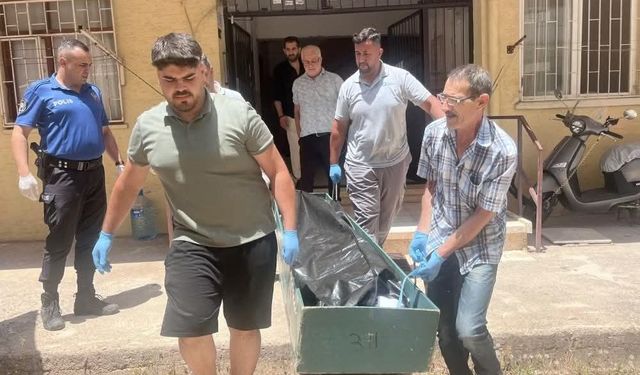Öğretmen çiftin cenazeleri morga taşındı