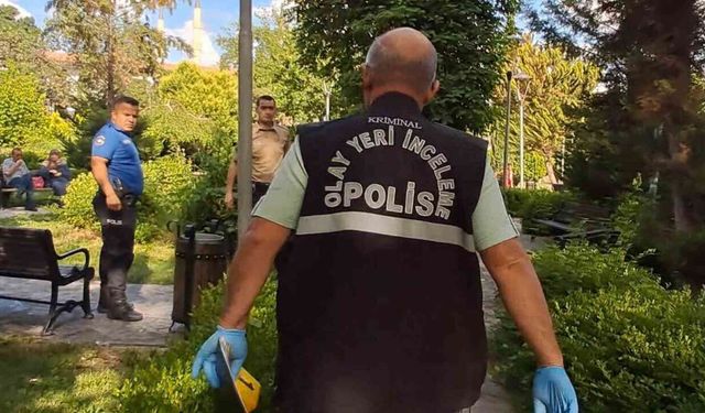 Kız meselesinde bıçaklı kavga