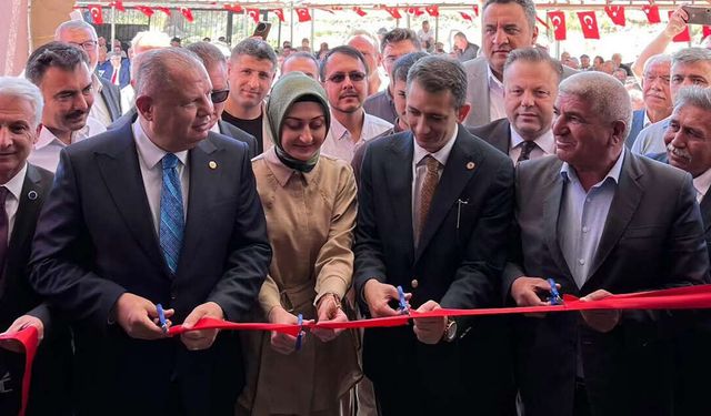 Köy halkının dayanışmasının eseri