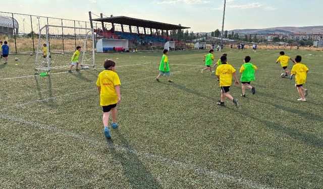 Futbol Yaz Okulları Kırıkkale'de Yoğun İlgi Görüyor