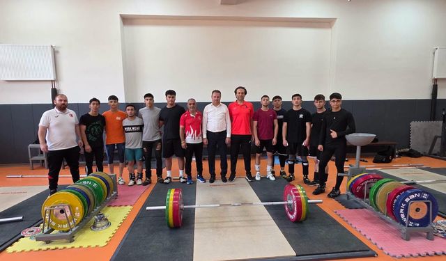 Kırıkkale, Milli Halter Takımını Ağırlıyor