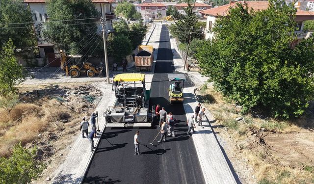 Yuva Mahallesi'nde Asfalt Mesaisi Sürüyor