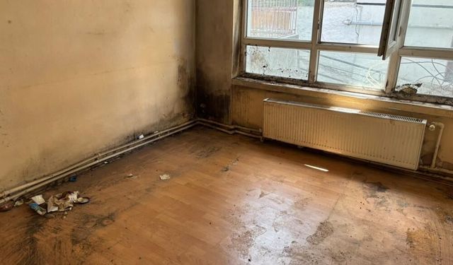 Yaşlı Çifte Ait Evden Kamyon Dolusu Çöp Çıkartıldı