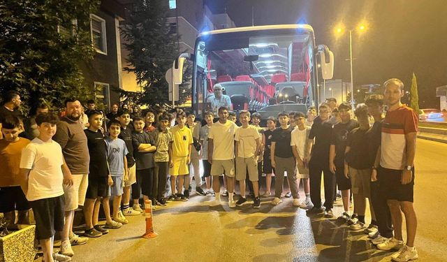 Kırıkkaleli Gençler Mersin Kampına Uğurlandı