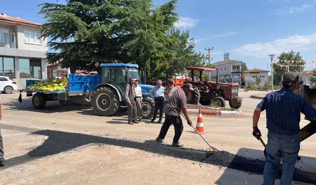 Sulakyurt’ta Sıcak Asfalt Mesaisi Sürüyor