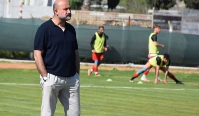 Sezon gergin başladı;Ilk maçta hocaya istifa çağrısı