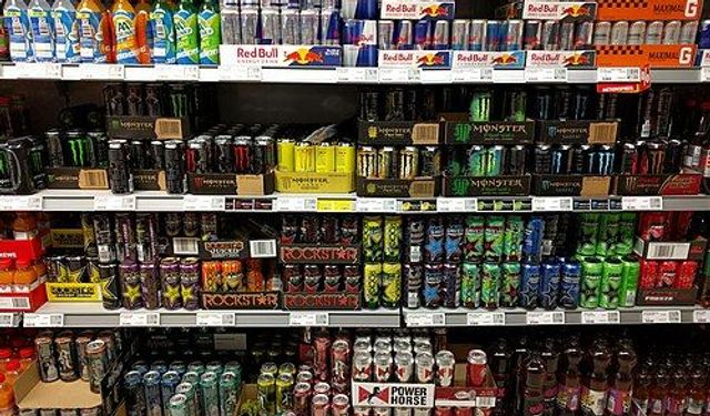 “Enerji İçeceklerindeki Yüksek Kafein Beyin Damarlarını Daraltabilir “