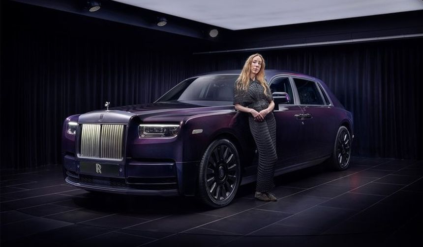 Rolls-Royce ve Iris Van Herpen Haute Couture Phantom Syntopia için Birleşti