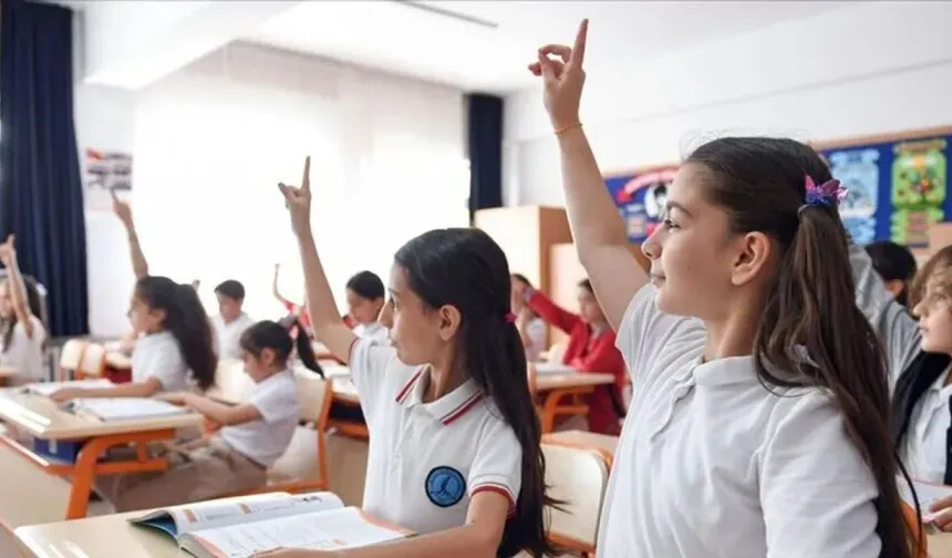 Liselerde Zorunlu Eğitim Süresi Kısalacak mı?