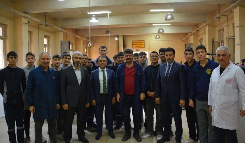 Güney: “Meslek Liseleri Üreten Gençliğin Temeli”