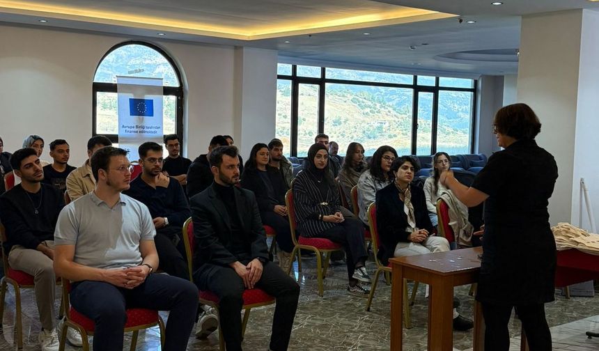 Kırıkkale MEM, Gençleri Dijital Dünyaya Hazırlıyor