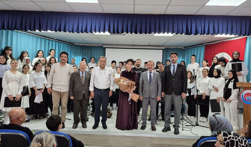 Öğrencilerden Türk Tasavvuf Musikisi Konseri