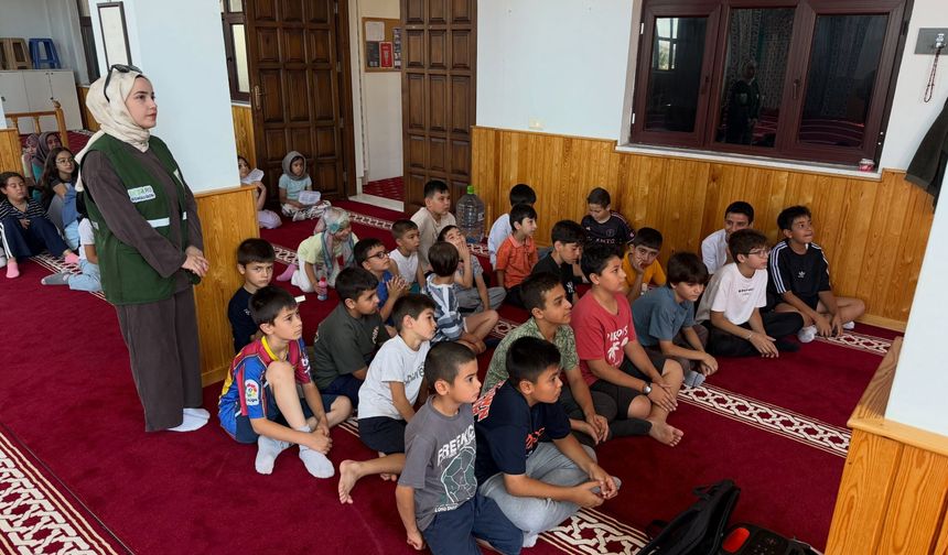 Yeşilay'dan Kur'an Kursu Öğrencilerine Bağımlılık Eğitimi